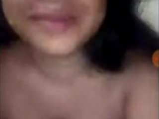 Indian girl masturbate on cam